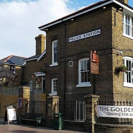 Hotel The Golden Hope Wetherspoon à Sittingbourne Extérieur photo